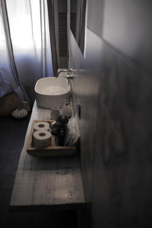 Dimi House Bed & Breakfast เลชเช ภายนอก รูปภาพ