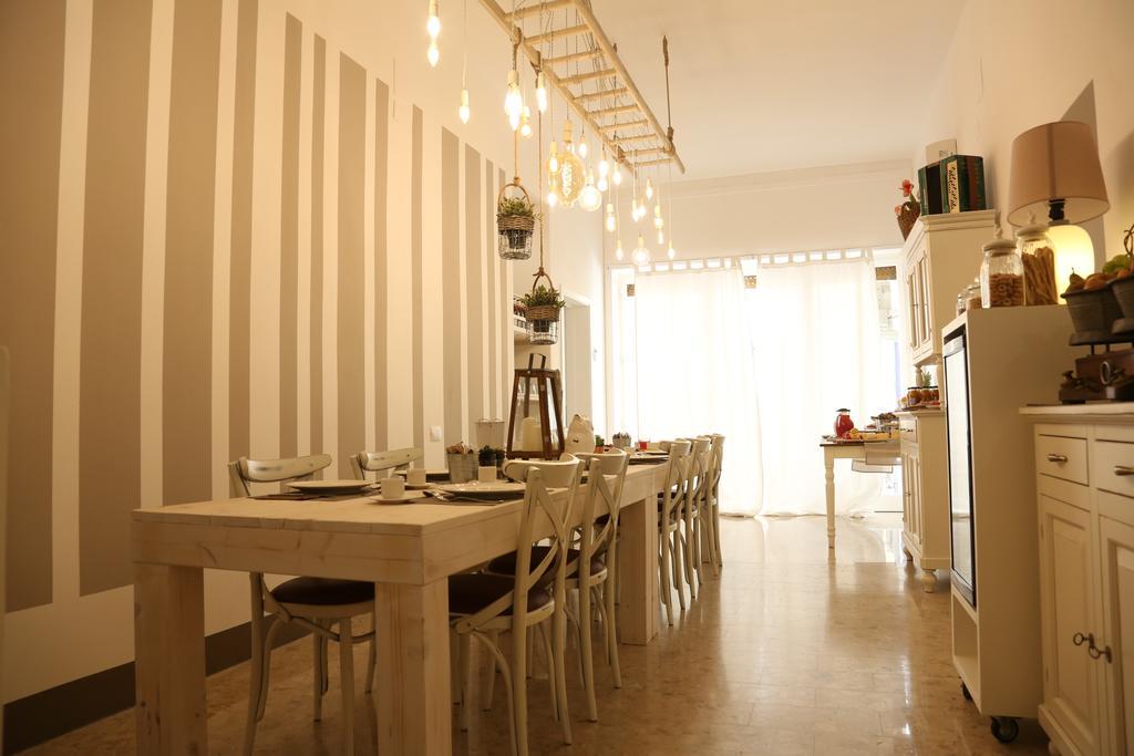Dimi House Bed & Breakfast เลชเช ภายนอก รูปภาพ